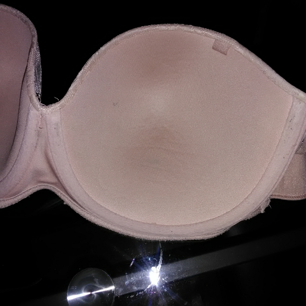 Victoria Secret Bra Size 36D - Picture 3 of 8